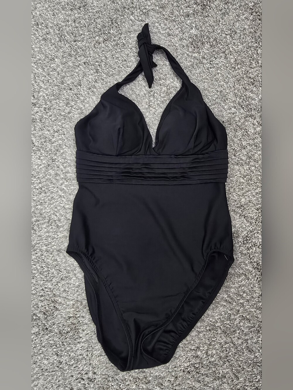 Miraclesuit Black Pleated Halter Lightly Padded Shaping One Piece Swimsuit sz 8